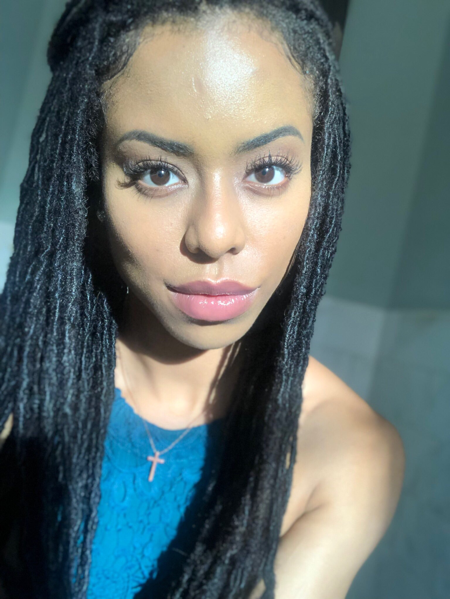 Kira Noir Full Size